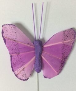 Dekorativ sommerfugl i rosa 