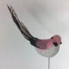 Rosa fugl på spyd