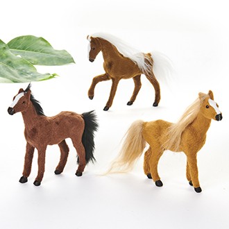 Hest i nøddebrun farve