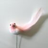 Sart rosa fugl på spyd